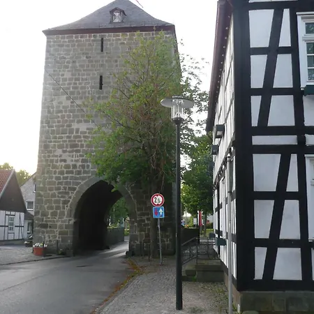 Im Torwaerterhaeuschen Ruthen