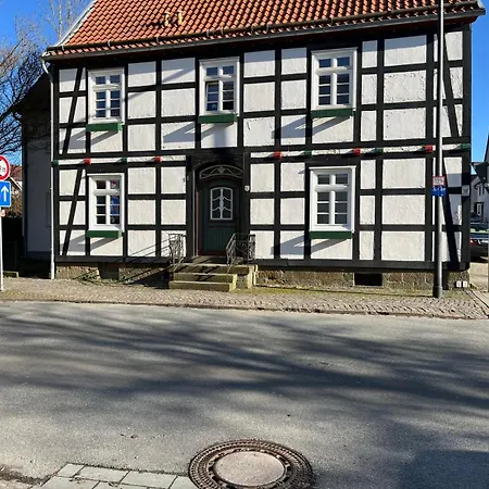 Im Torwaerterhaeuschen * Ruthen