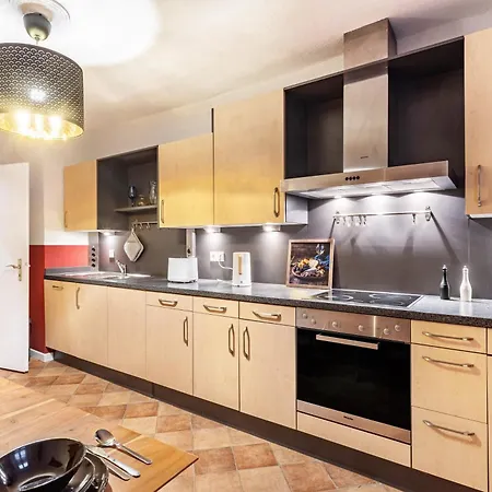 Im Torwaerterhaeuschen